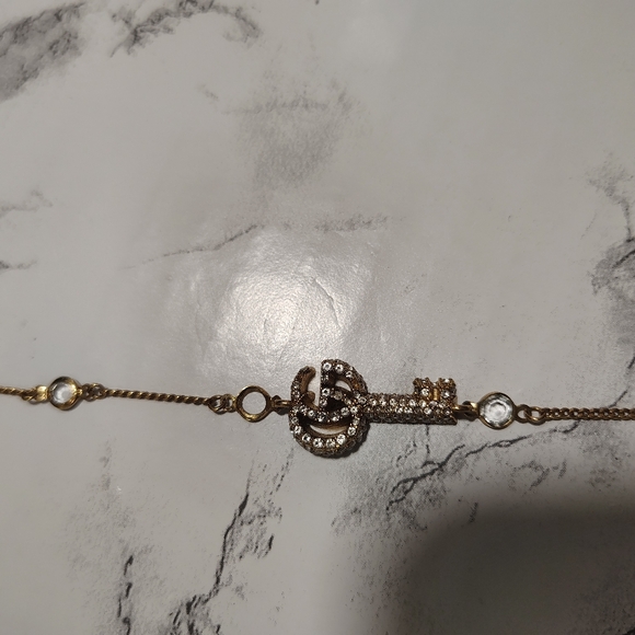 Replica Gucci key charm with diamonds #luxury #jewelry - Picture 15 of 16